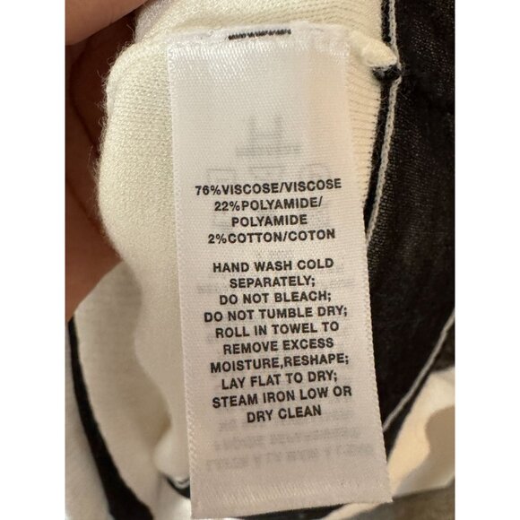 Lafayette 148 NY Ivory Striped 3/4 Sleeve Boat Neck Tiered Hem Boat‎ Neck blouse - Picture 4 of 7